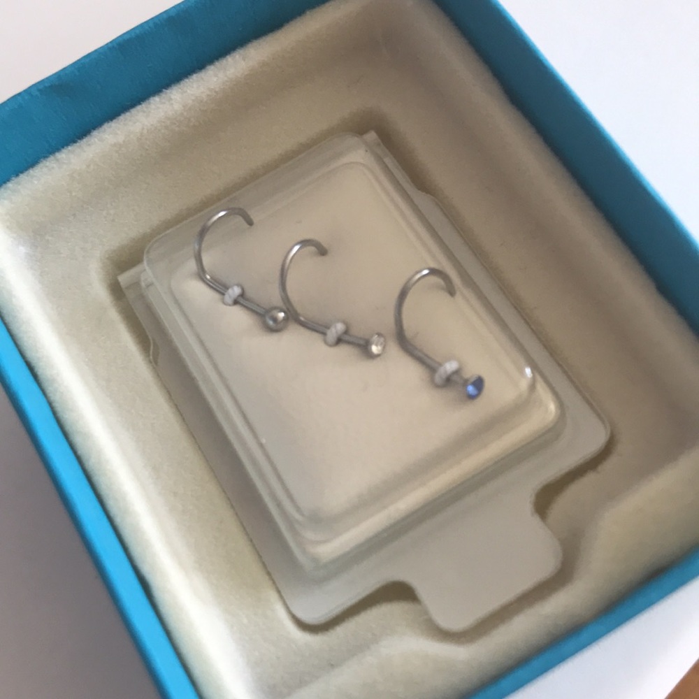 3 nose studs NWT